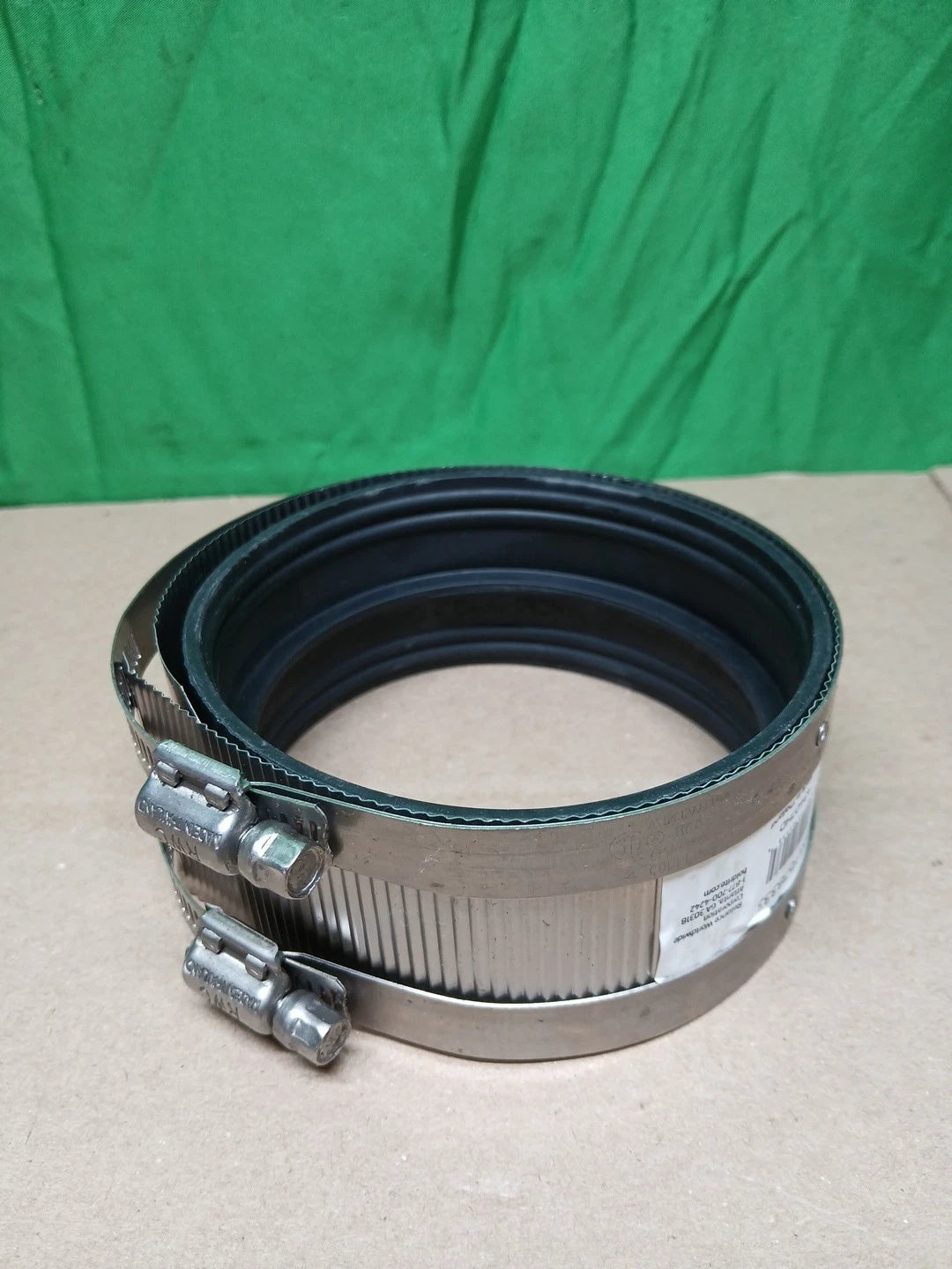 12pck Eastman Holdrite No Hub Coupling Neoprene 4" 43407HD NEW OPEN BOX