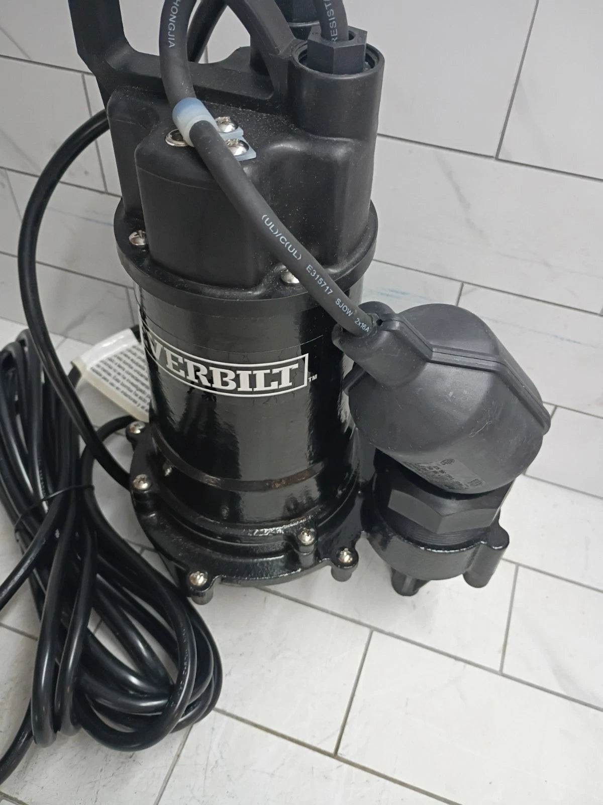 Everbilt HDEFR50W 1/2 HP Effluent Pump, Open Box..
