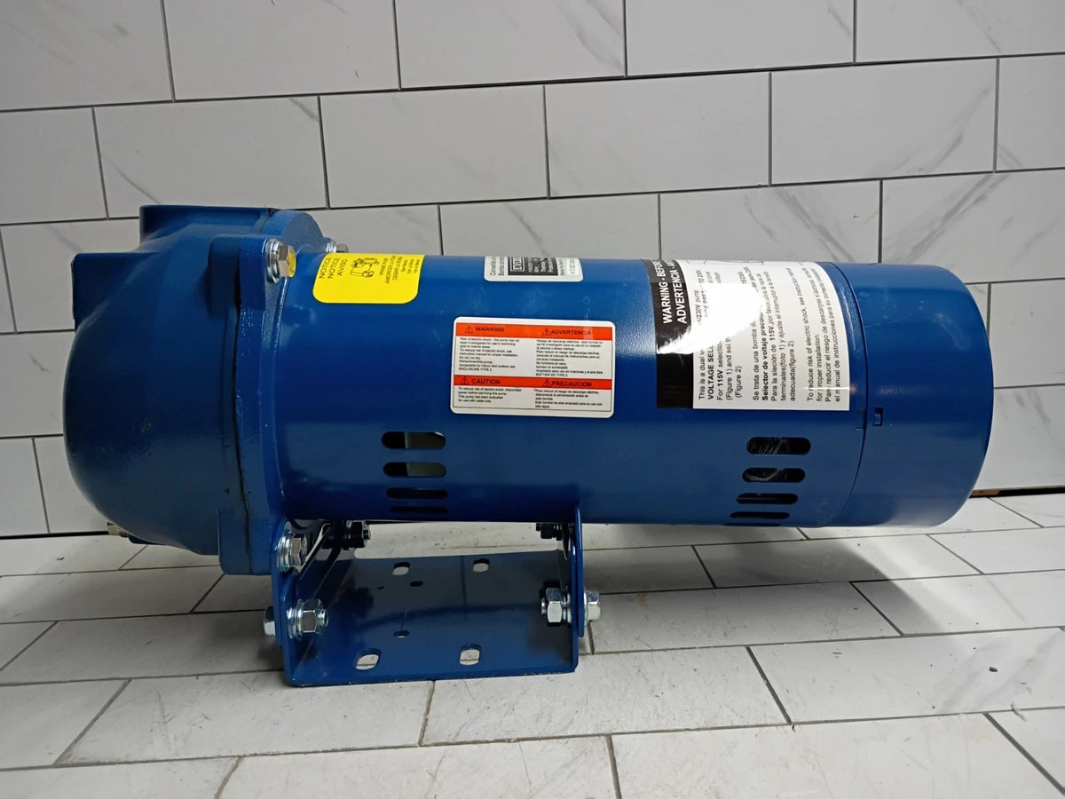 Everbilt HDCWJ10 1 HP Professional Convertible Jet Pump. NEW OPEN BOX