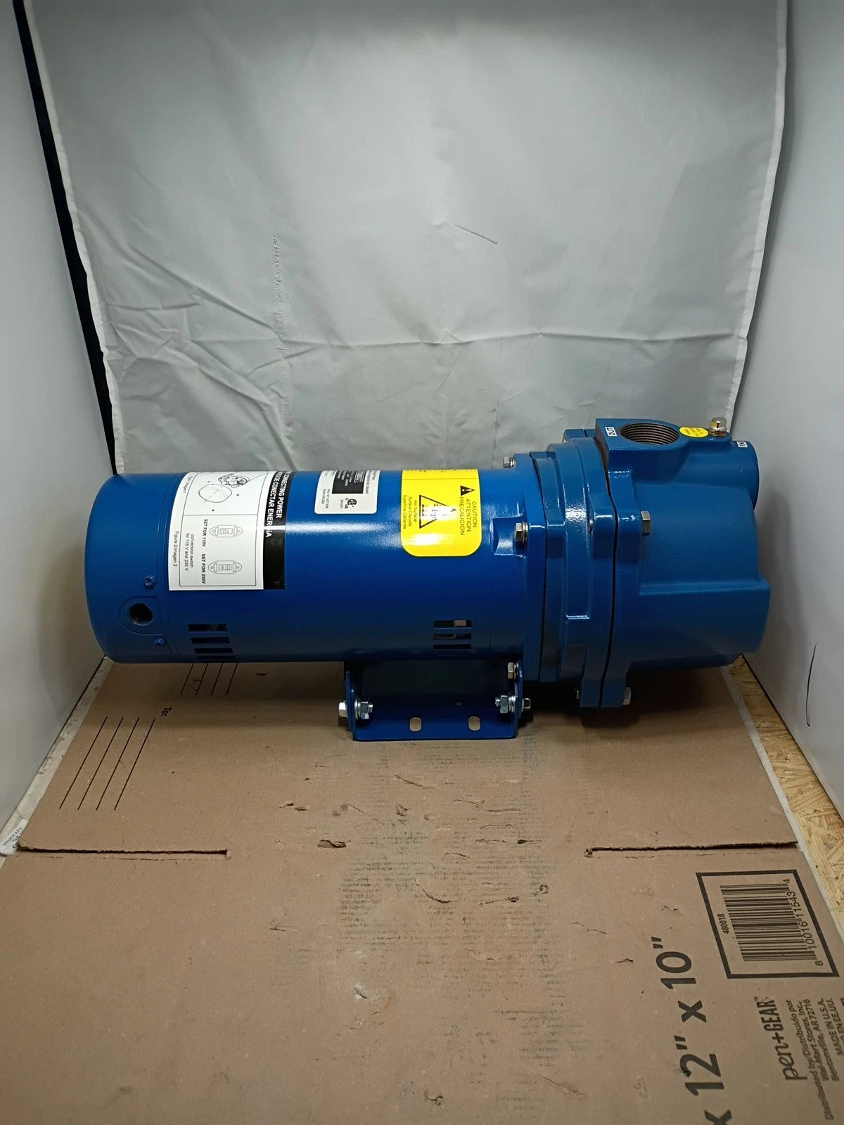 Everbilt Professional Irrigation Pump Cast Iron 2 HP Dual Voltage, HDLS20 NEW OB