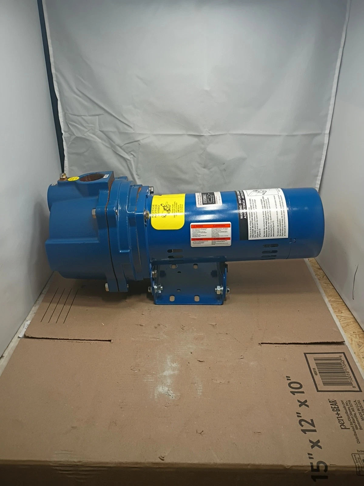 Everbilt 1-1/2 HP Cast Iron Lawn Irrigation Pump 115 /230 Dual Voltage FOR PARTS