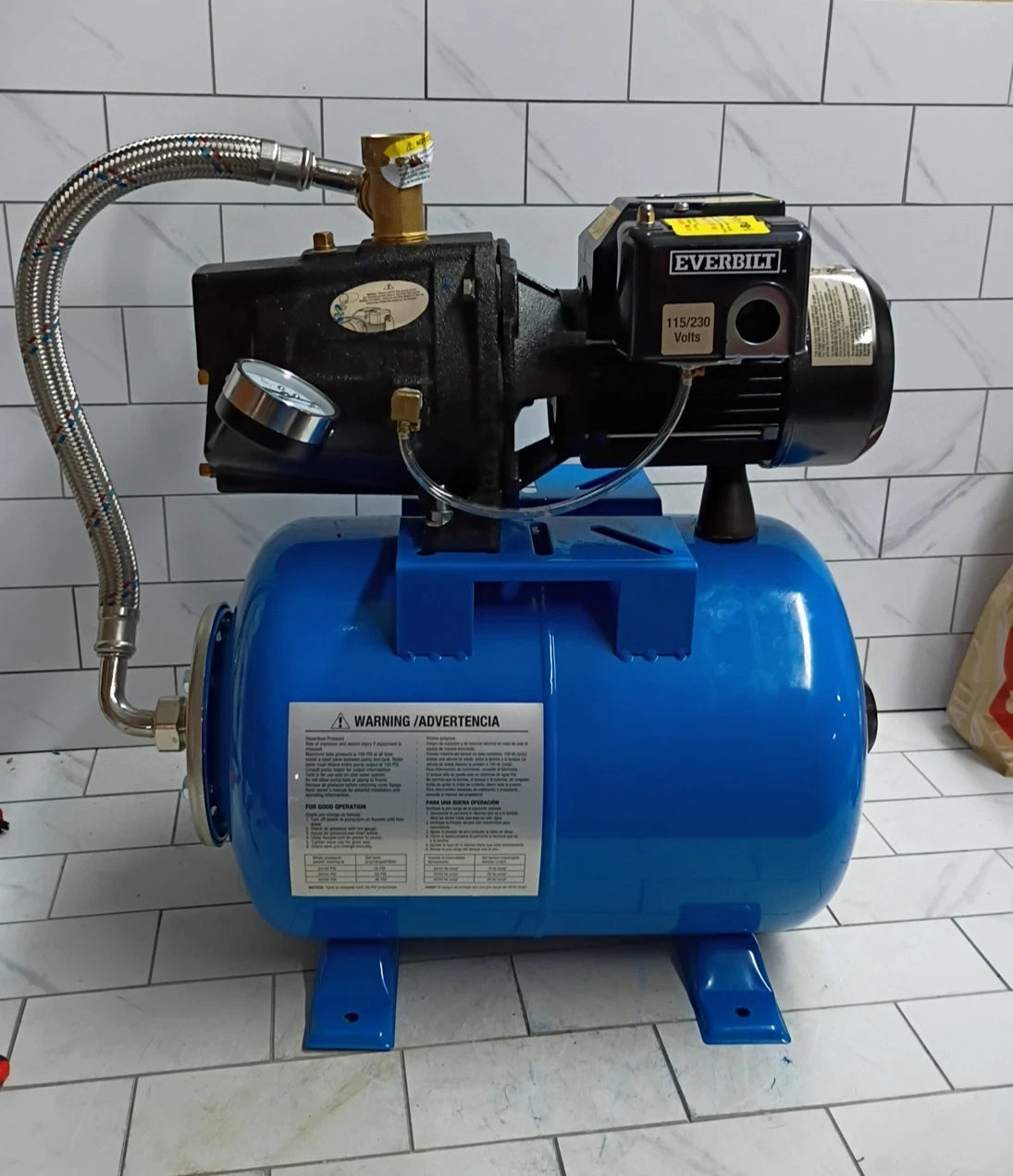 Everbilt 1001187540 1/2HP Jet Pump/Tank Combo Cast iron with 6 Gallon Tank USED