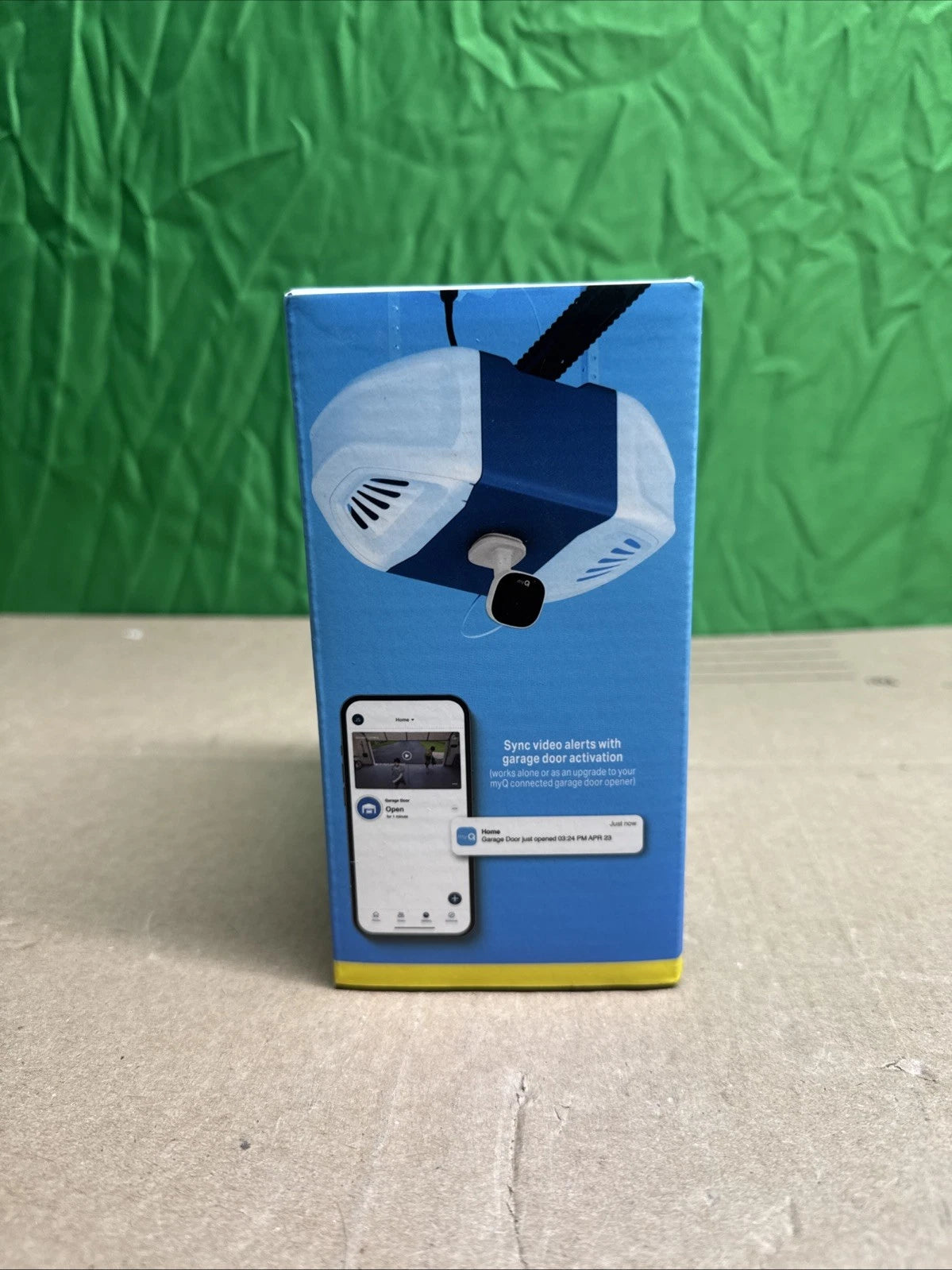 myQ Smart Garage Security Camera 1080p HD Video/ Night Vision/ Motion/ Talk NEW
