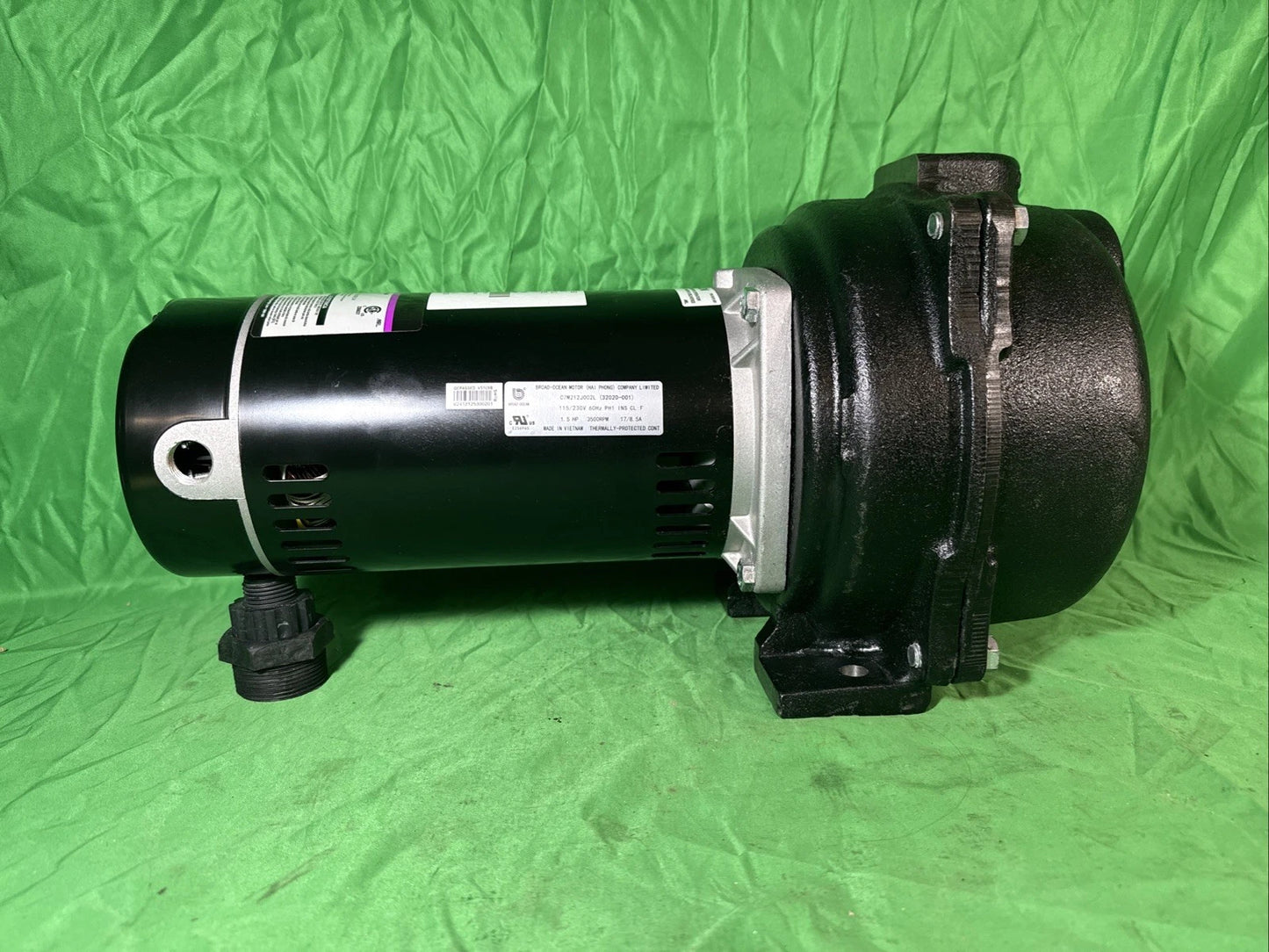 Wayne 1-1/2 HP Cast Iron Quick-Prime Lawn-Sprinkler Pump. NOB