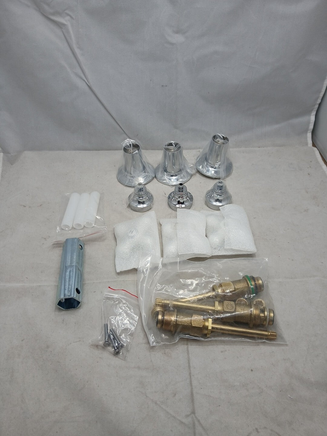 NEW Danco Tub/Shower Remodel Kit for Pfister - Porcelain Cross Arm - 39696 (ob)