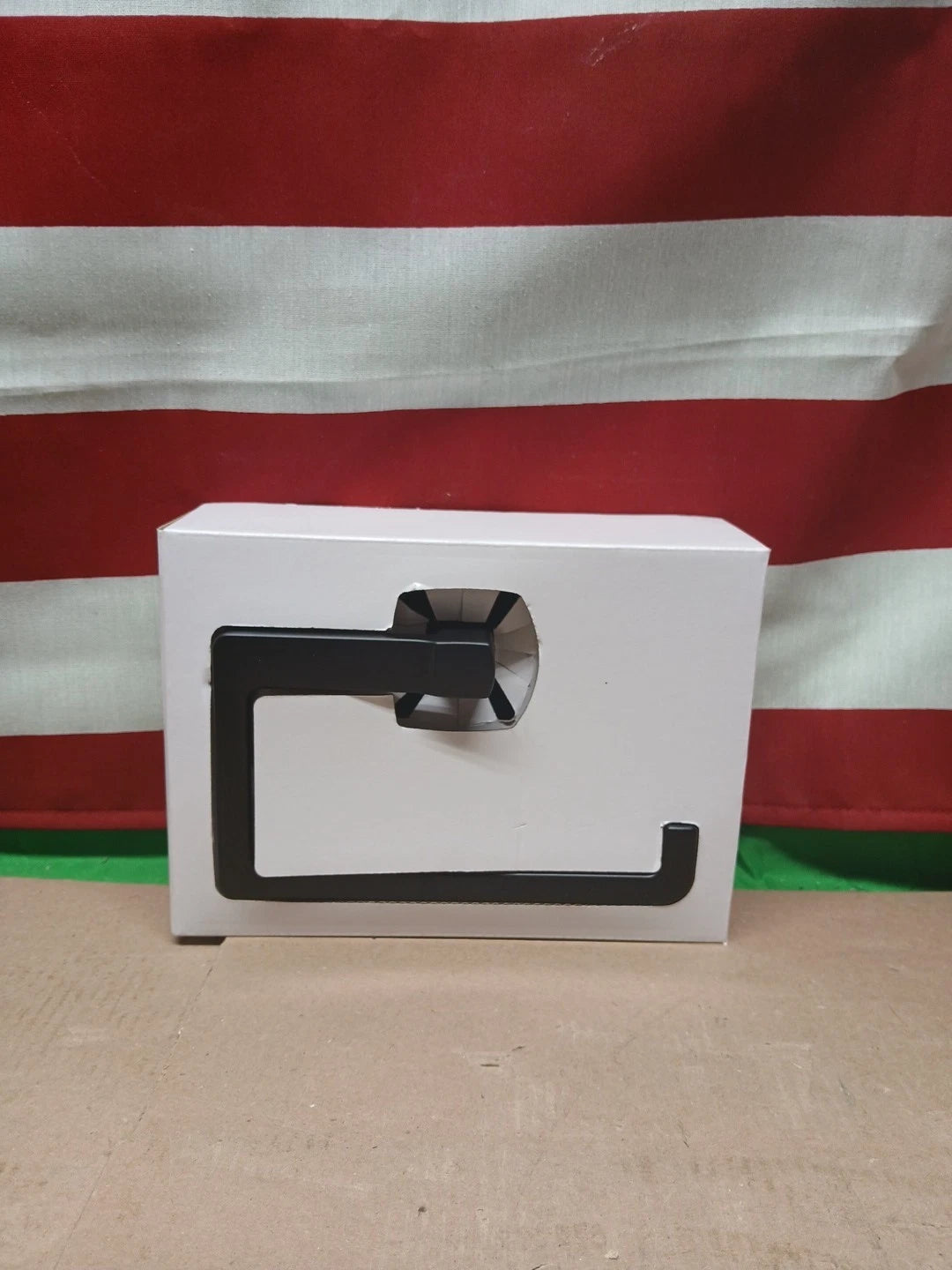 Pfister BRB-DA1B Deckard 7" Wide Wall Mounted Towel Ring - Matte Black