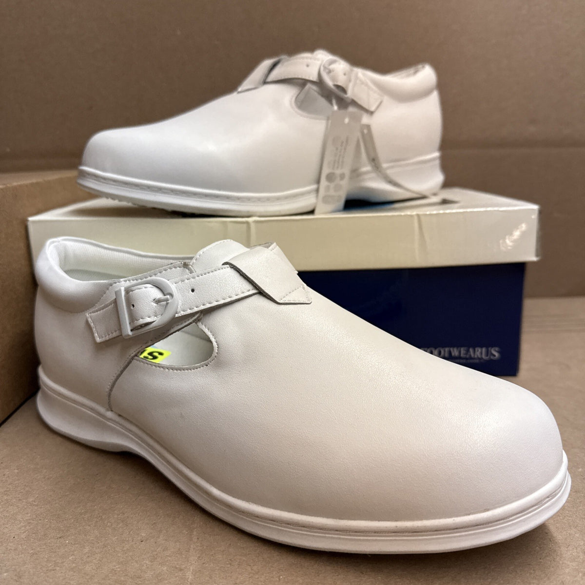 24 HOUR COMFORT Willa Women's Wide Width Leather Shoes size 11 nurse