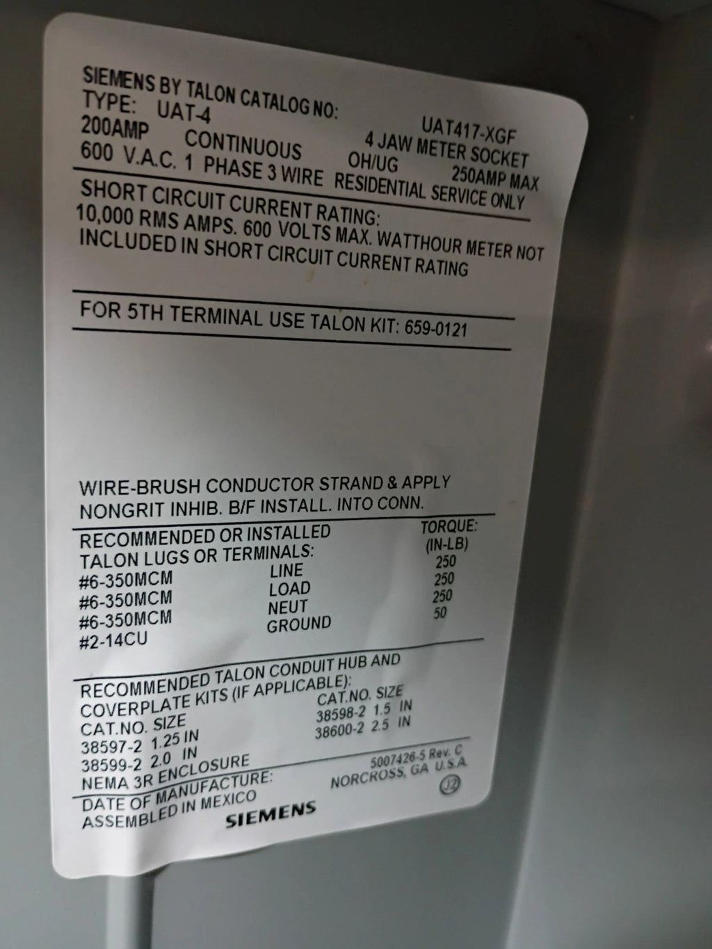 Siemens UAT417-XGF 200 Amp 4 Jaw No Bypass Ringless Meter Socket with Latch OB