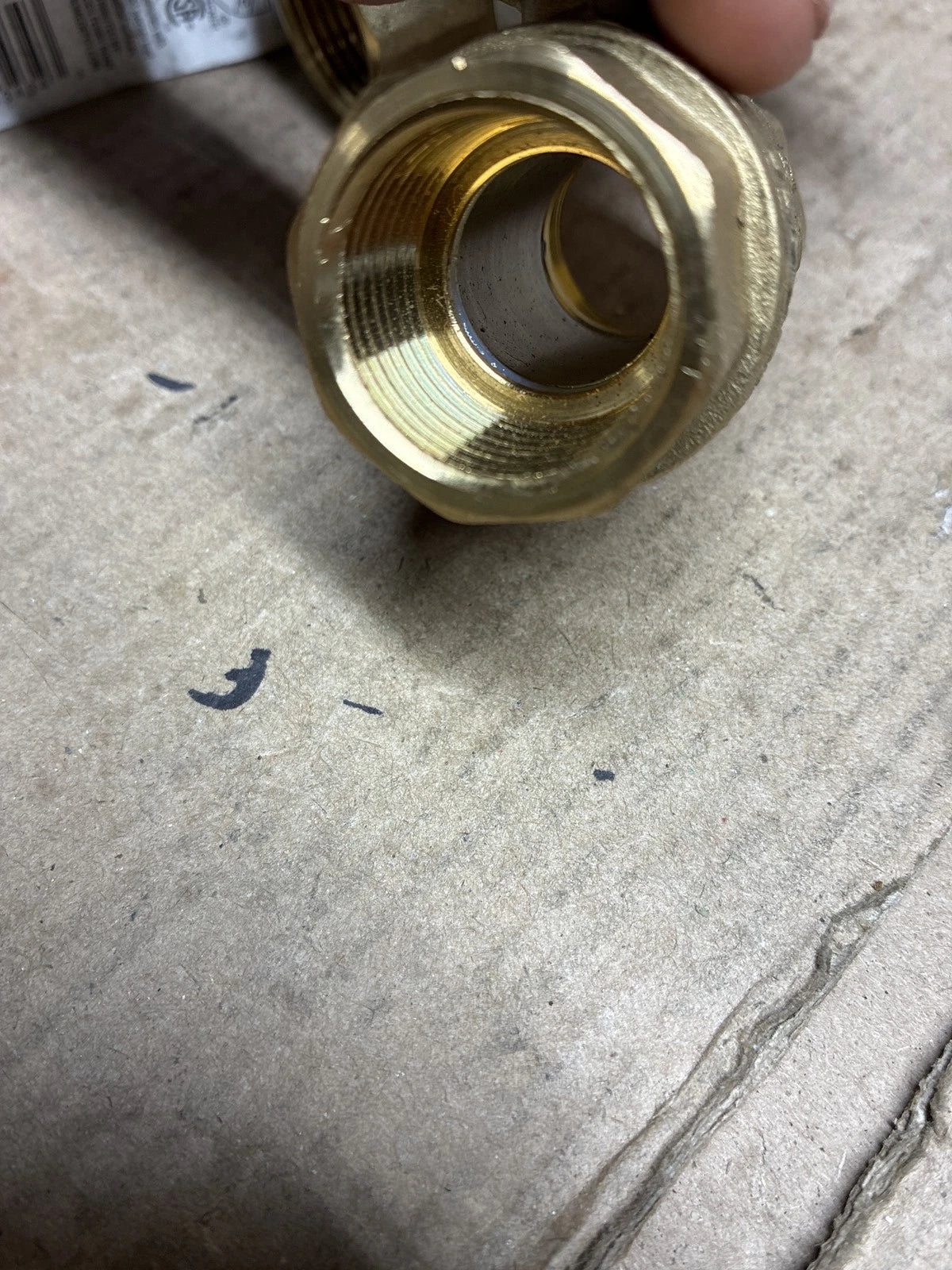 A LOT OF 6 3/4 in. FNPT Full Port Lead Free Brass Ball Valve with Tee Handle