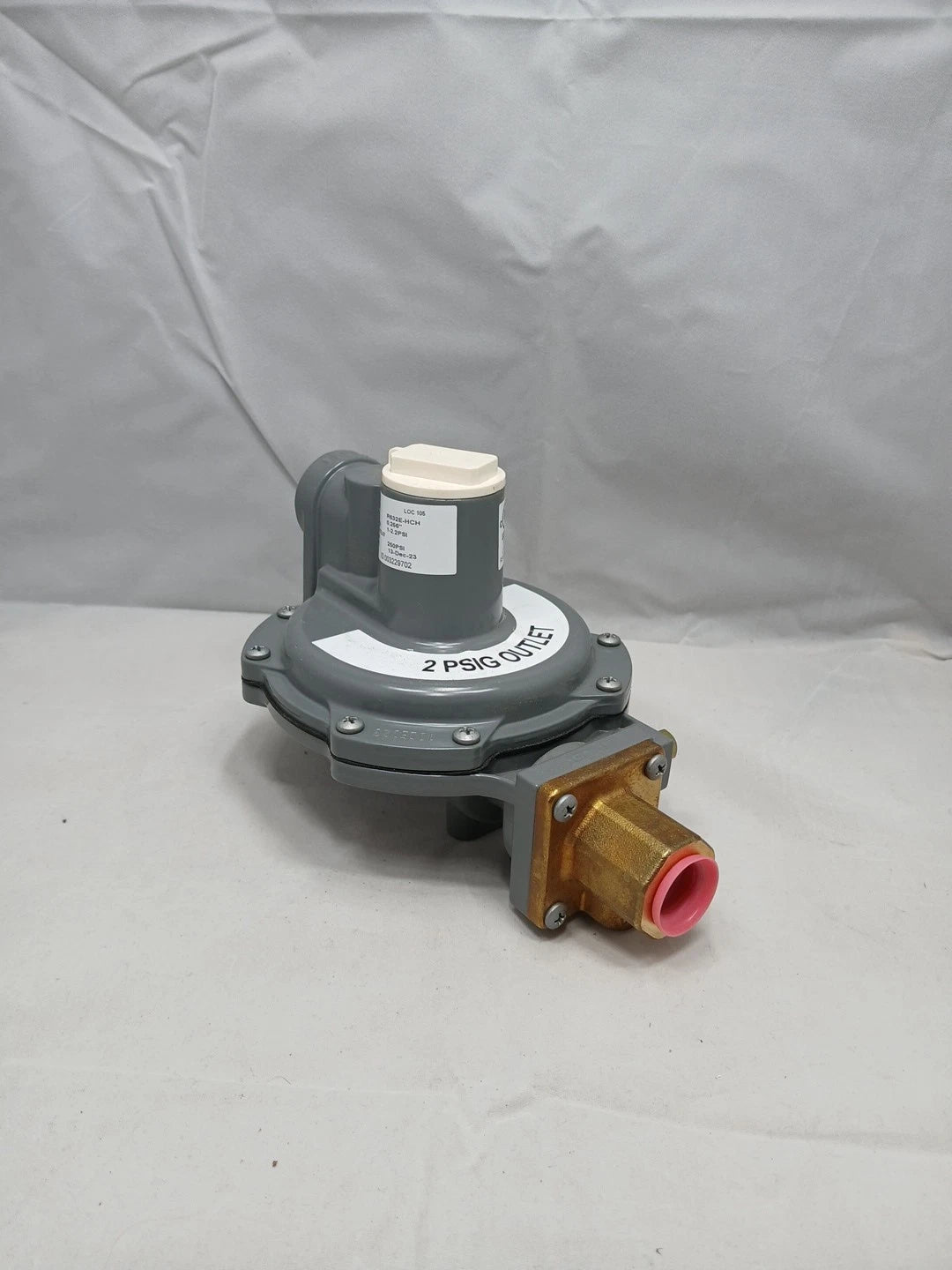 Fisher™ Type R632E Integral Two psig Service Regulator