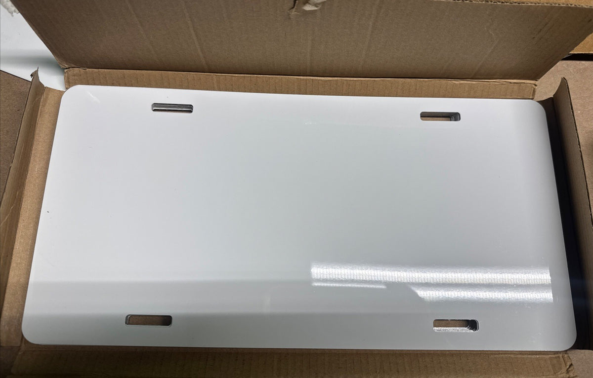 Lot of 15 White Blank Aluminum License Plate Conde Part # MA 1039