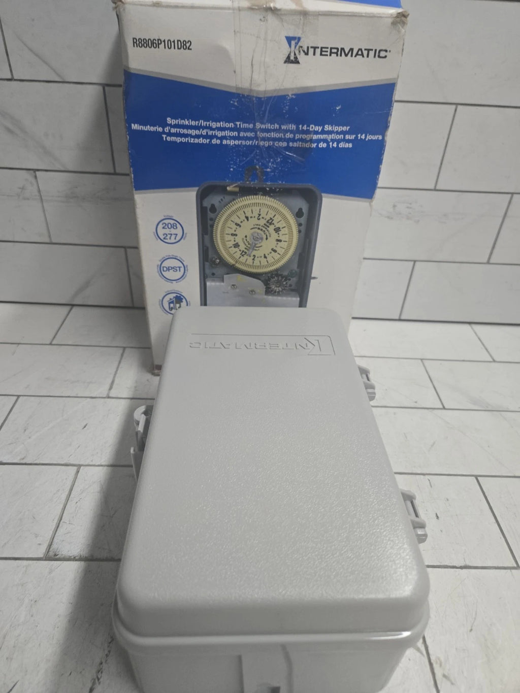 Intermatic R8806P1101d28 Sprinkler Irrigation Timer w/ 14 Day Skipper - Open Box