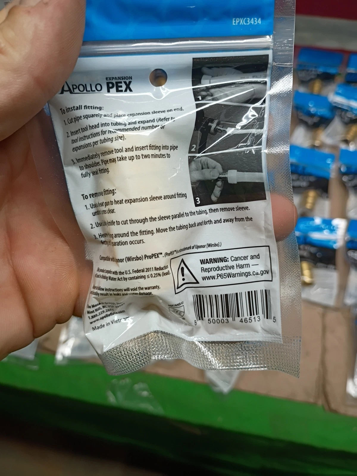 50PK APOLLO EPXC3434 3/4 IN. BRASS PEX-A BARB COUPLING, New-Open Box,
