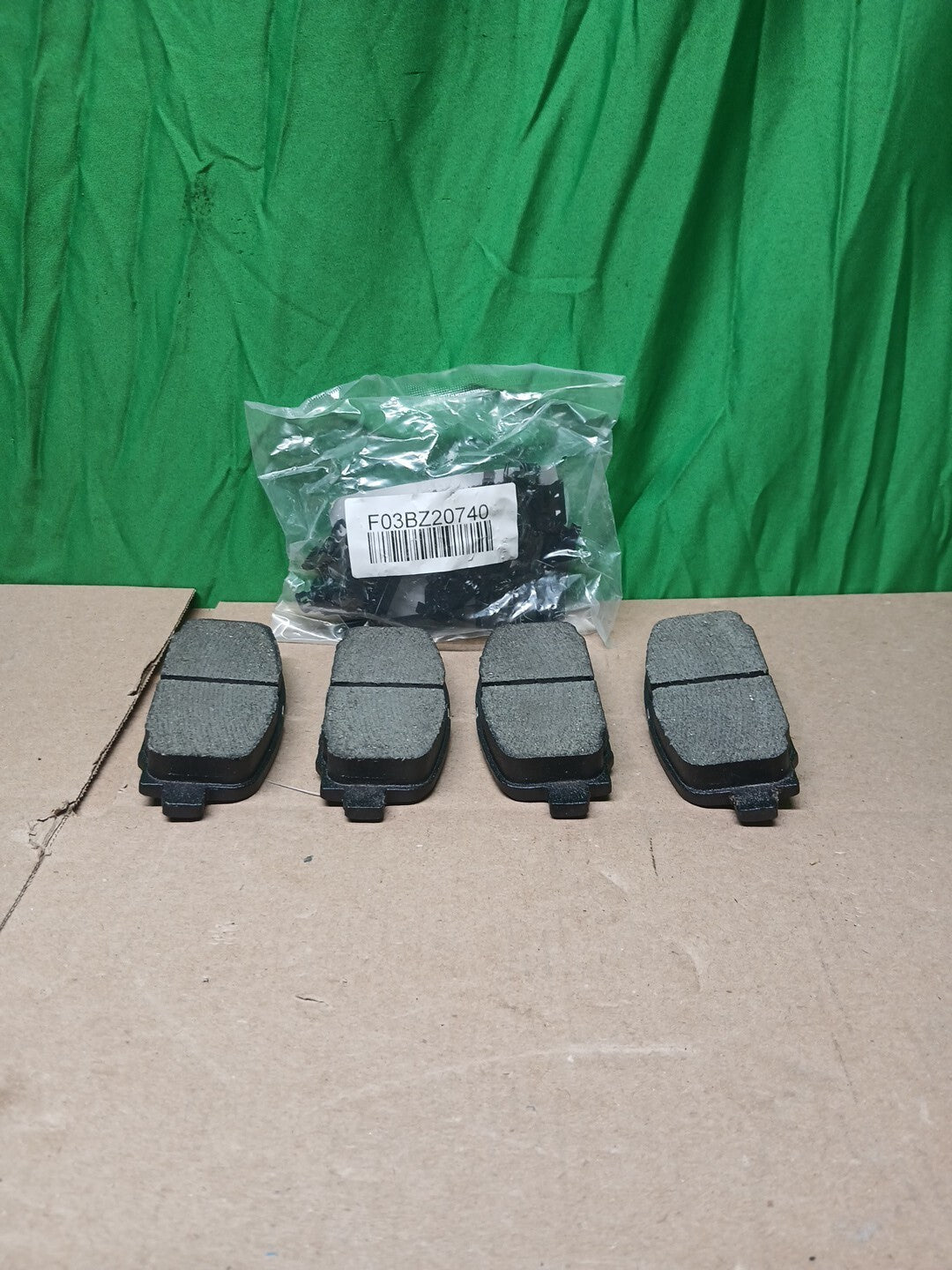 BE2081H Bosch Brake Pad Sets 2-Wheel Set Rear for Jeep Compass 2017-2024