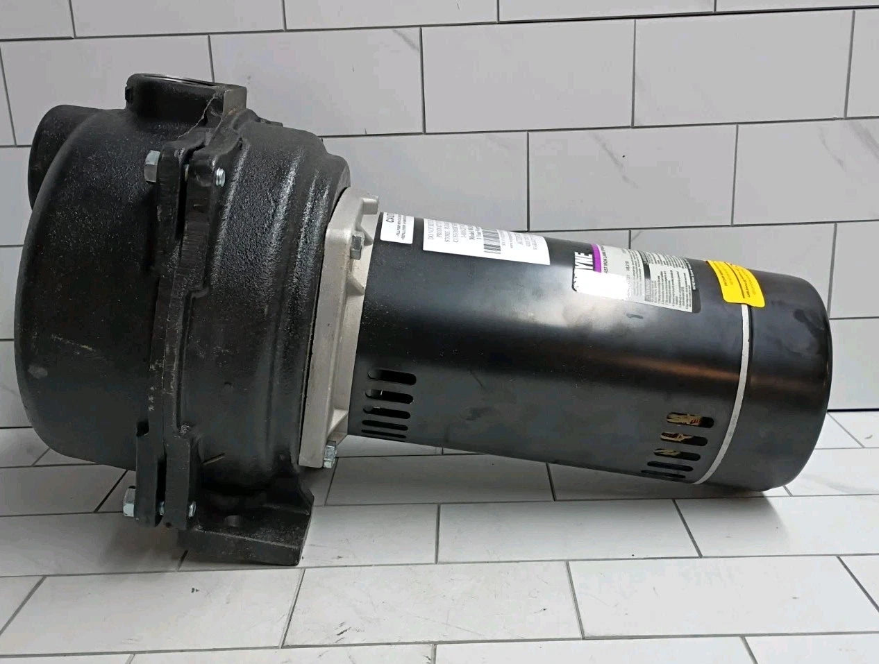 Wayne WLS150 1-1/2 HP Cast Iron Quick-Prime Lawn-Sprinkler Pump NEW Open Box