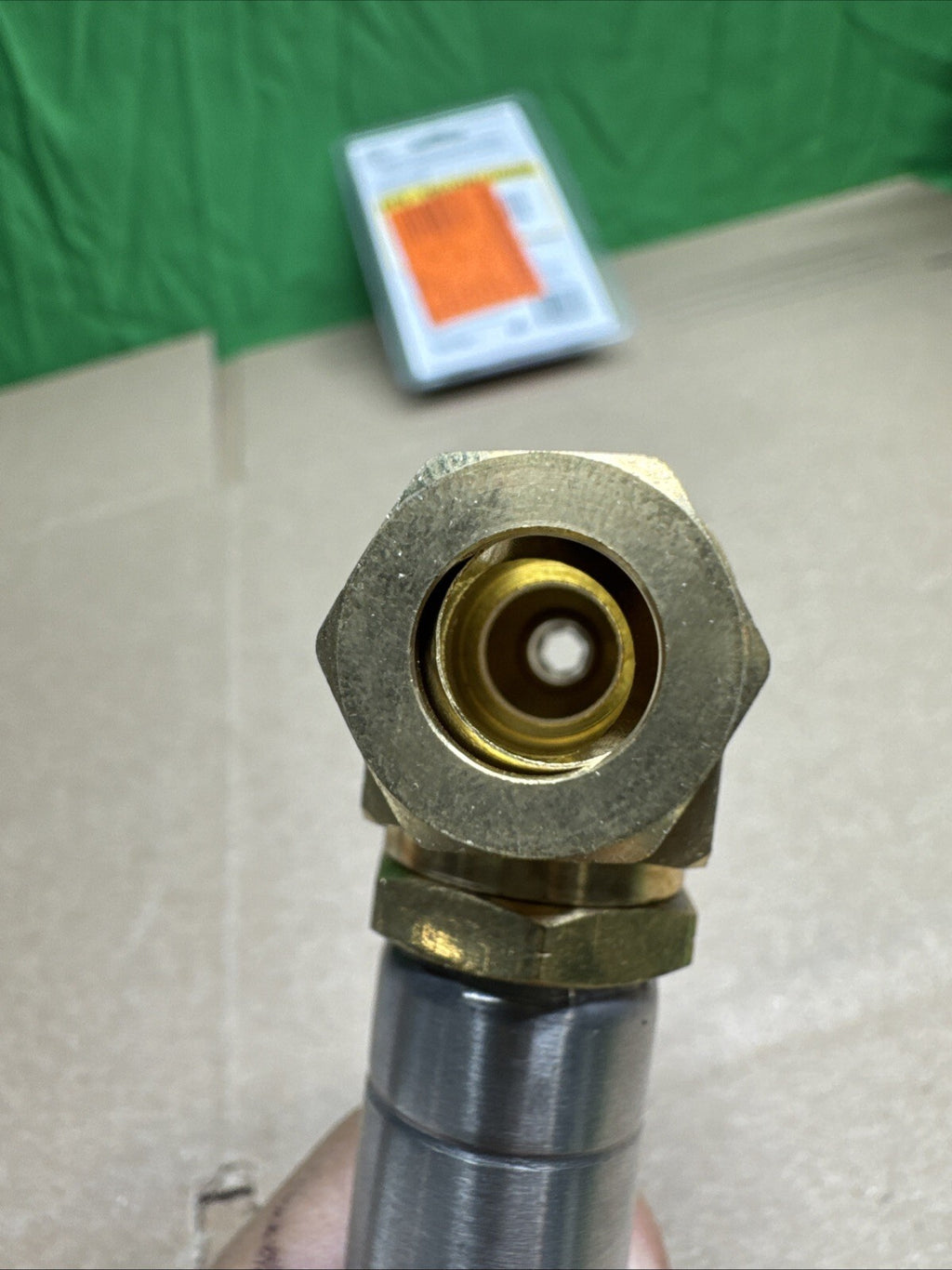 Homewerks Water Hammer Arrestor with No Lead 3/8" OD Comp x 3/8" LOT OF 2