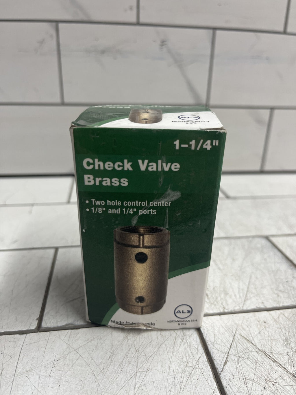 Water Source CCC125NL 1-1/4 in. Solid brass Two-Hole Control Center Check Valve