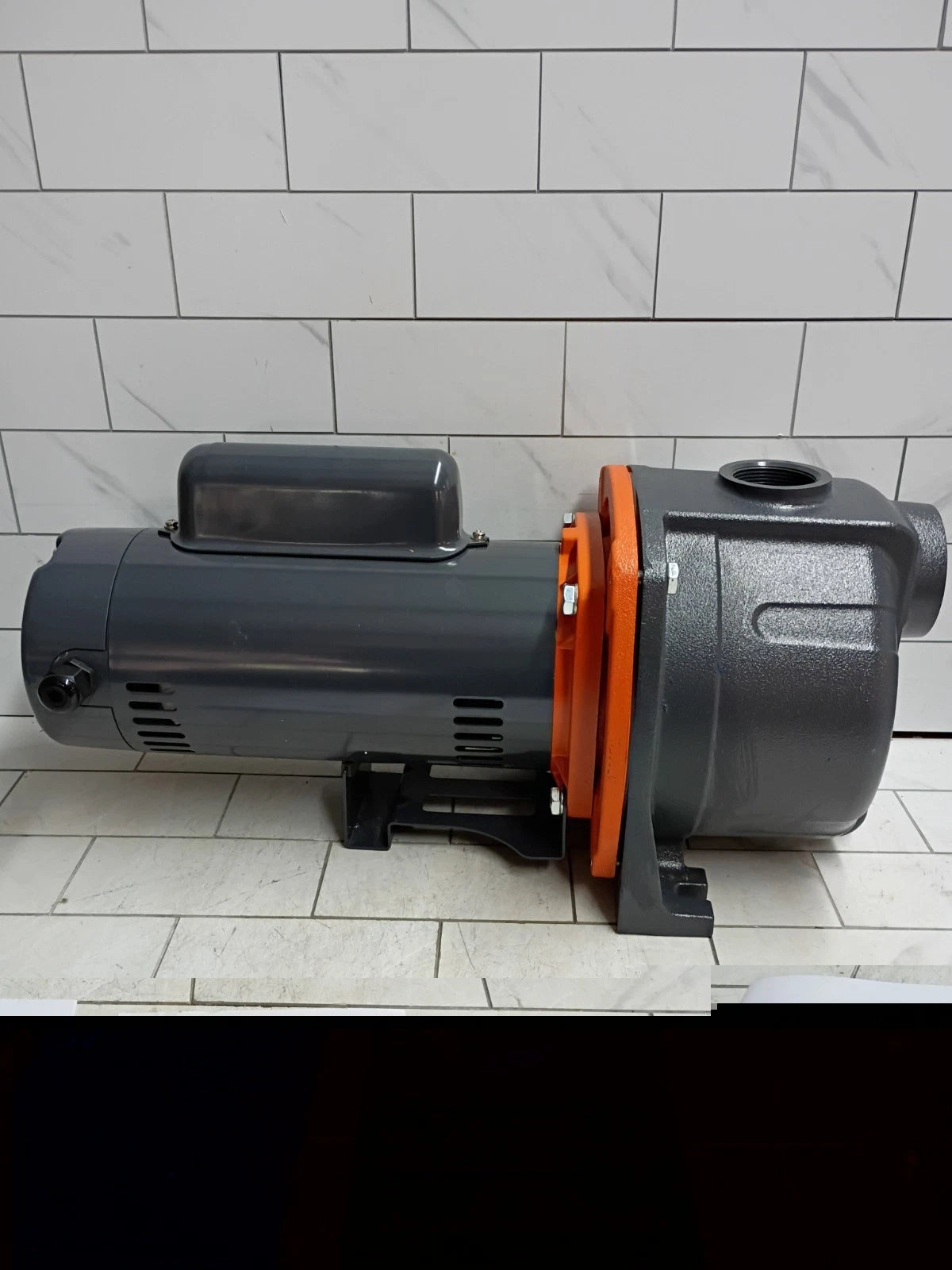 Leo UCSm200 2 hp Lawn Sparkler Pump Model Ucsm150 New Open Box.