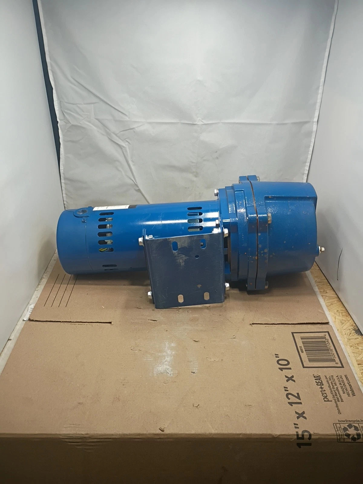 Everbilt 1-1/2 HP Cast Iron Lawn Irrigation Pump 115 /230 Dual Voltage FOR PARTS