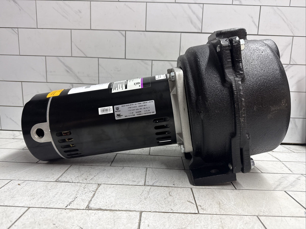 Wayne WLS150 1-1/2 HP Cast Iron Quick-Prime Lawn-irrigation Sprinkler Pump. NOB