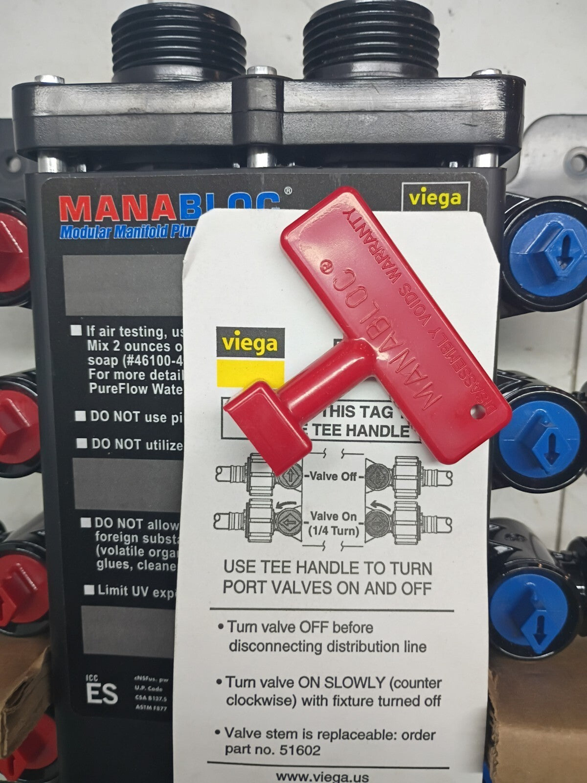 Viega Manabloc 1/2" x 24 Port Distribution Manifold 9 Hot 15 Cold 49620 **READ**