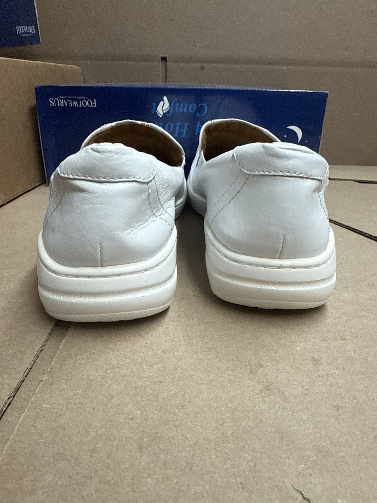 Nurse Mates Women's Slip-On Meredith Slip-Resistant Leather White Size 7.5W