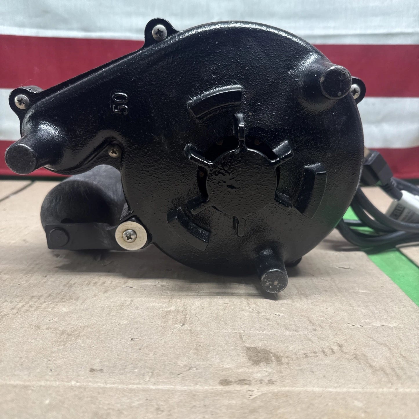 Everbilt 1/2 HP Cast Iron Sump Pump Model # HDS50 OPEN BOX.
