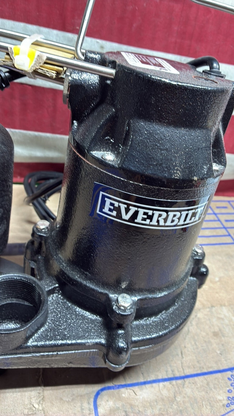 Everbilt HDS50 1/2 HP Cast Iron Sump Pump Model OPEN BOX.