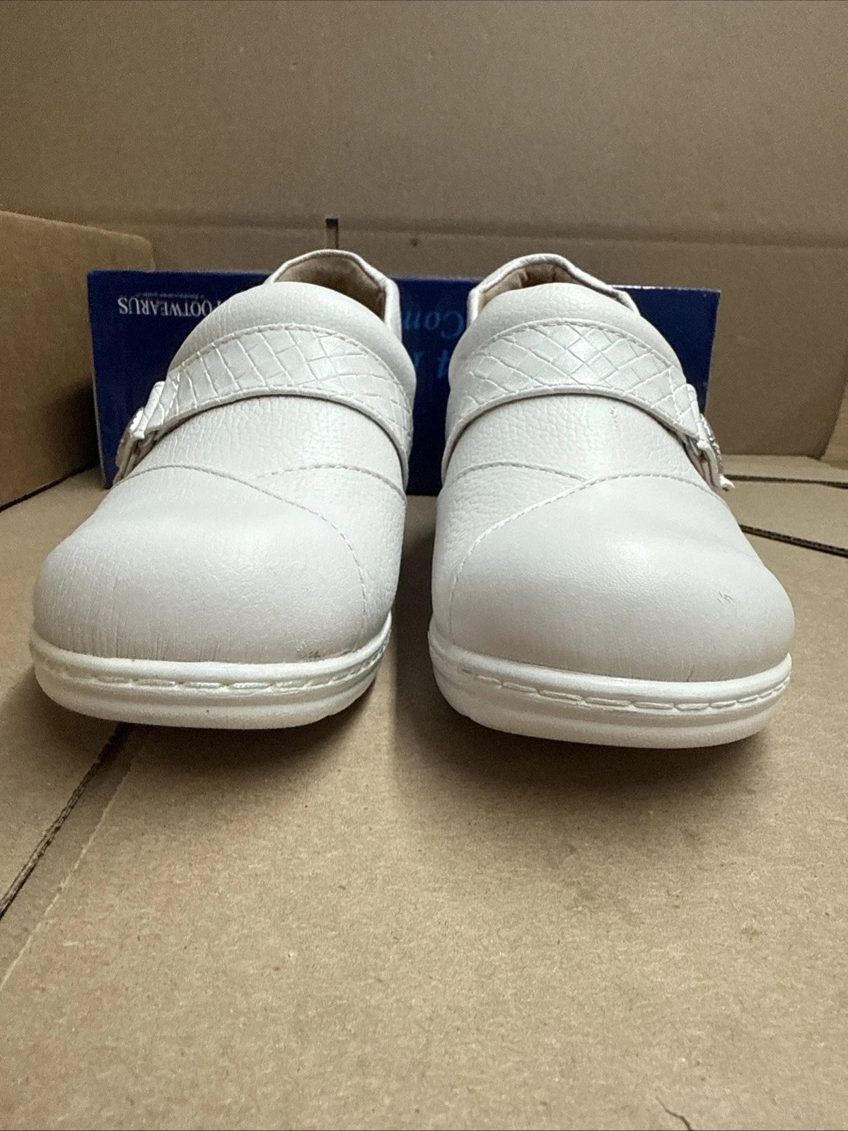 Women’s Nurse Mates Kris pillowTop lightweight Clog 8.5W White Leather