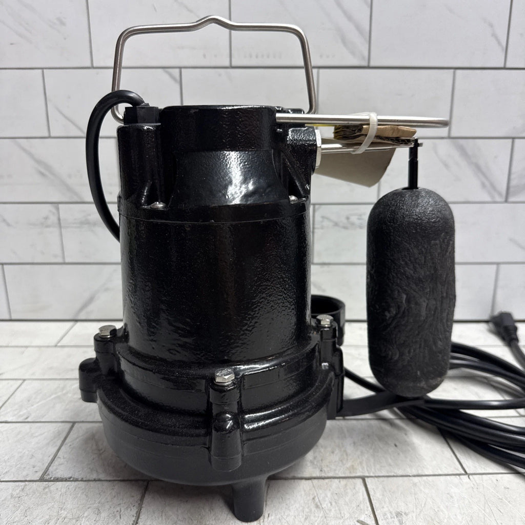 Everbilt HDS50- 1/2 HP Cast Iron Sump Pump W/ Vertical Float Switch NEW OPEN BOX