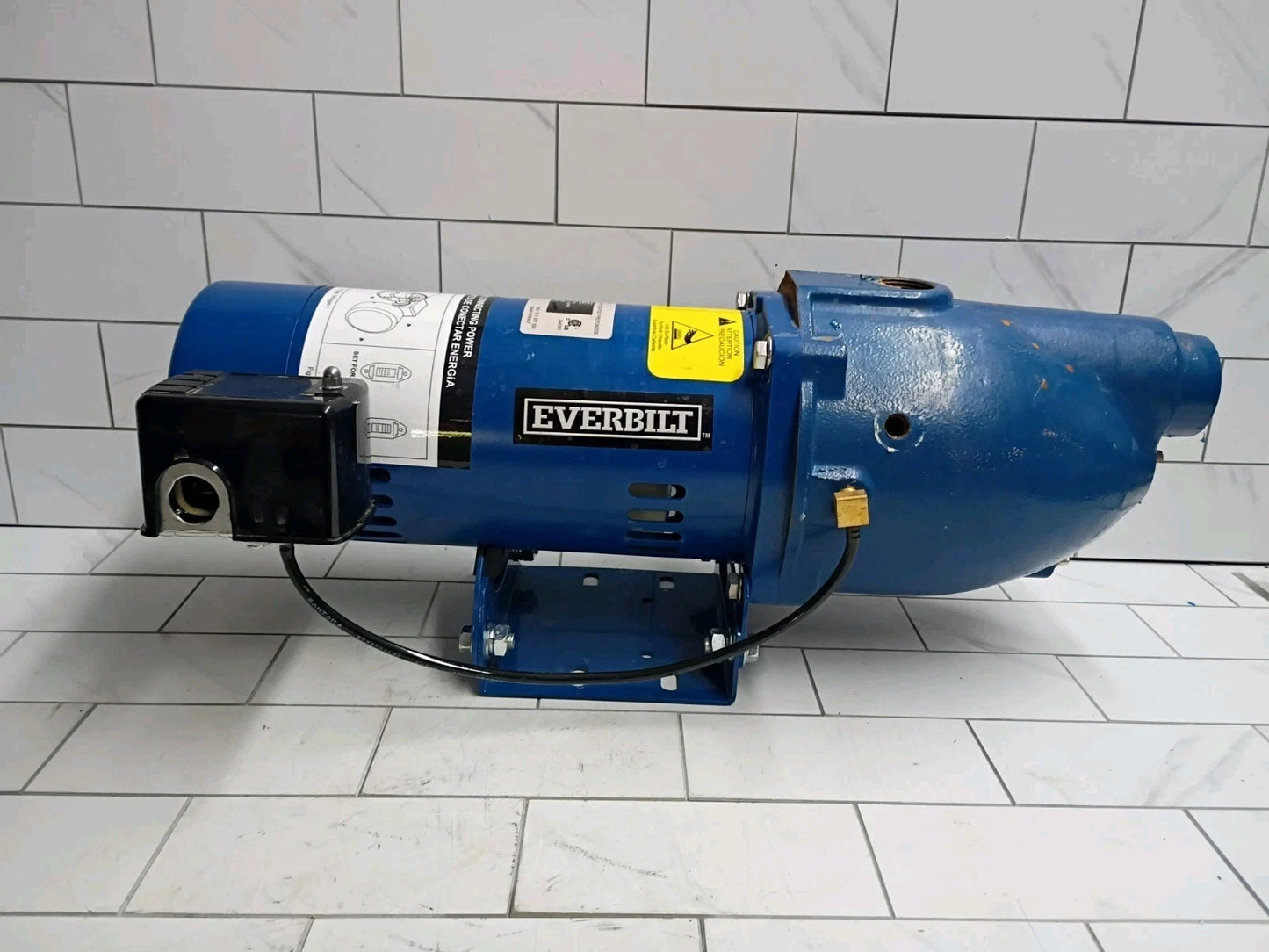 Everbilt 3/4 HP Cast Iron Shallow Well Jet Pump HDSWJ7 For Parts Only *Read*