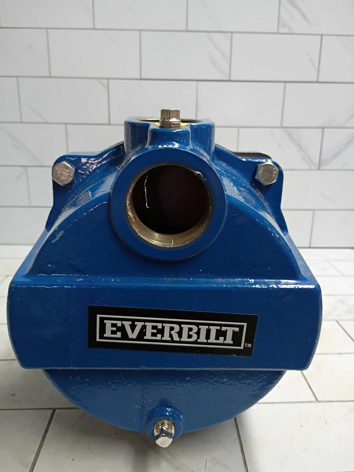 Everbilt 1-1/2 HP Cast Iron Lawn Irrigation Pump 115 /230 Dual Voltage FOR PARTS