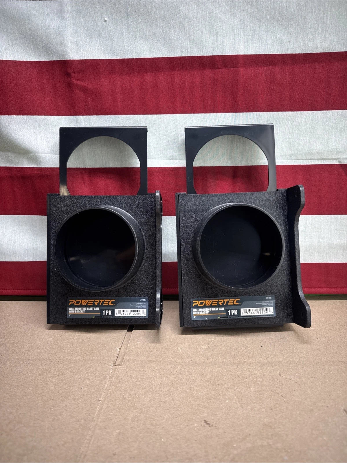 LOT OF 2 POWERTEC 70357 4 Inch Wall Mounting 4 Blast Gate, Black