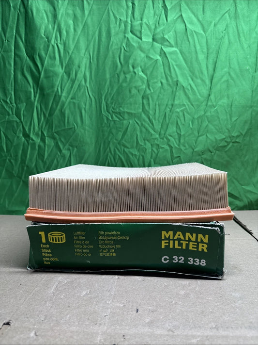 For Dodge Sprinter 2500 3500 2.7 L5 Diesel 2003-06 Panel Air Filter Mann C32338
