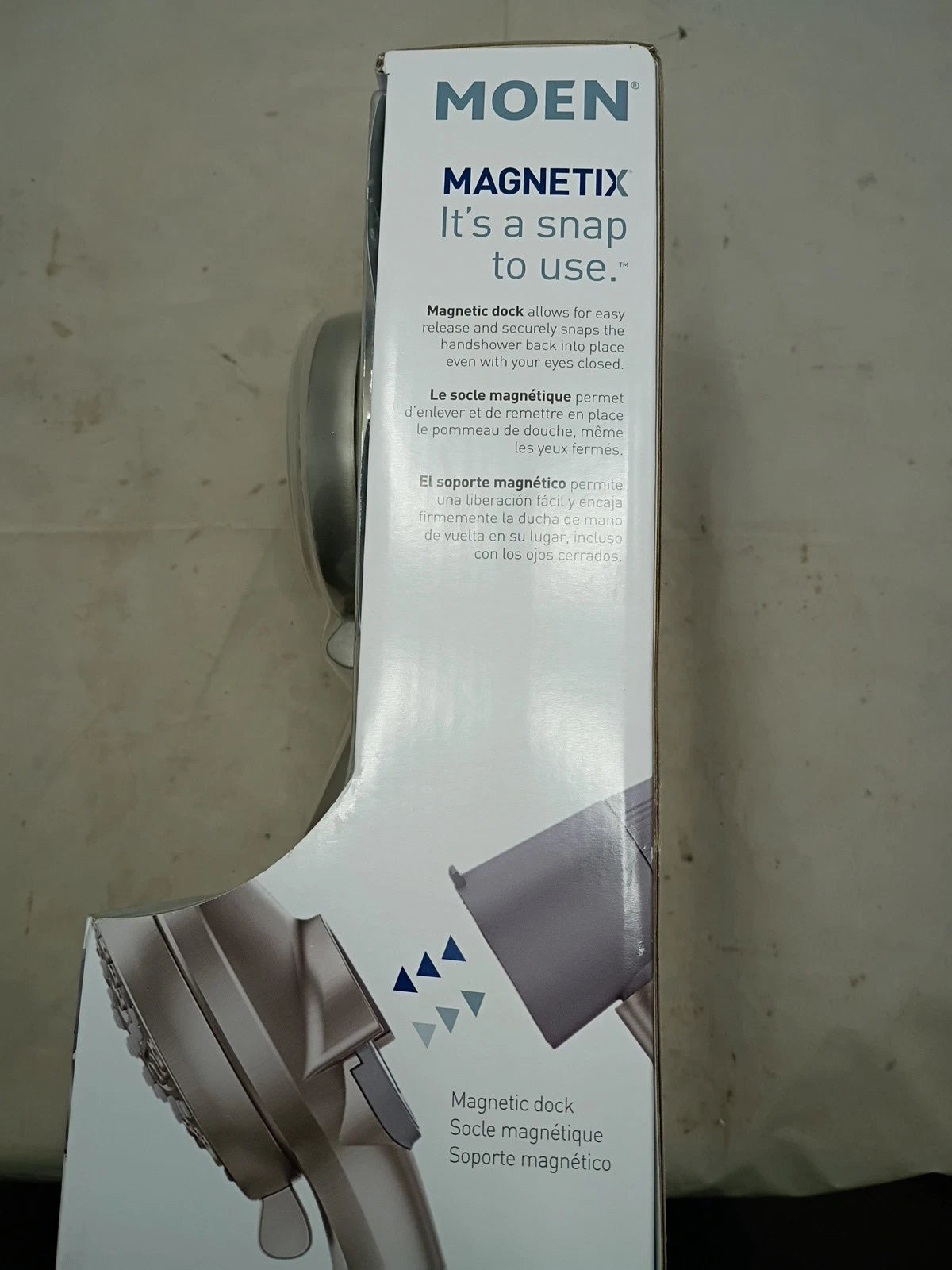 Moen Engage 26100SRN Magnetix Silver 3.5-In 6 Function Handheld Showerhead Nob