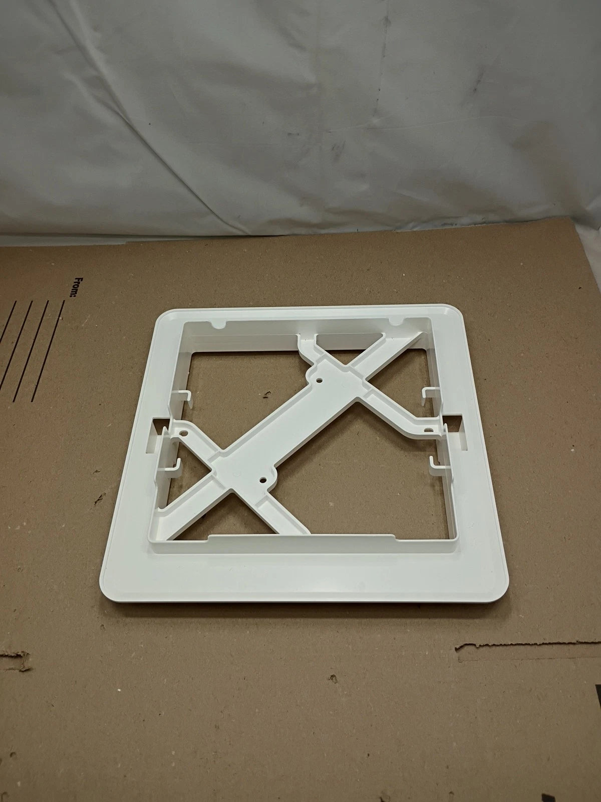 Broan-NuTone BENL5 Roomside Series, White, 50 CFM , Bathroom Exhaust Fan New OB