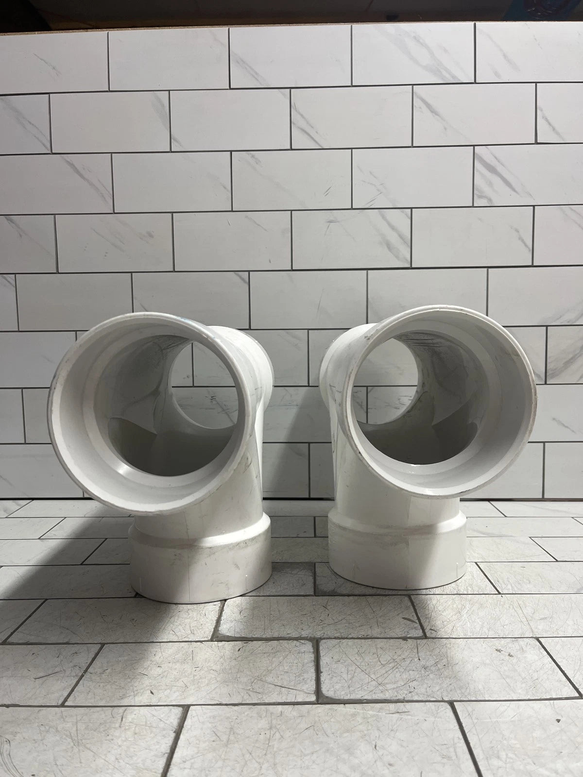 Charlotte Pipe PVC004480800 White 2-Way Cleanout PVC Tee 4" x 4" x 4" Hub Dia.
