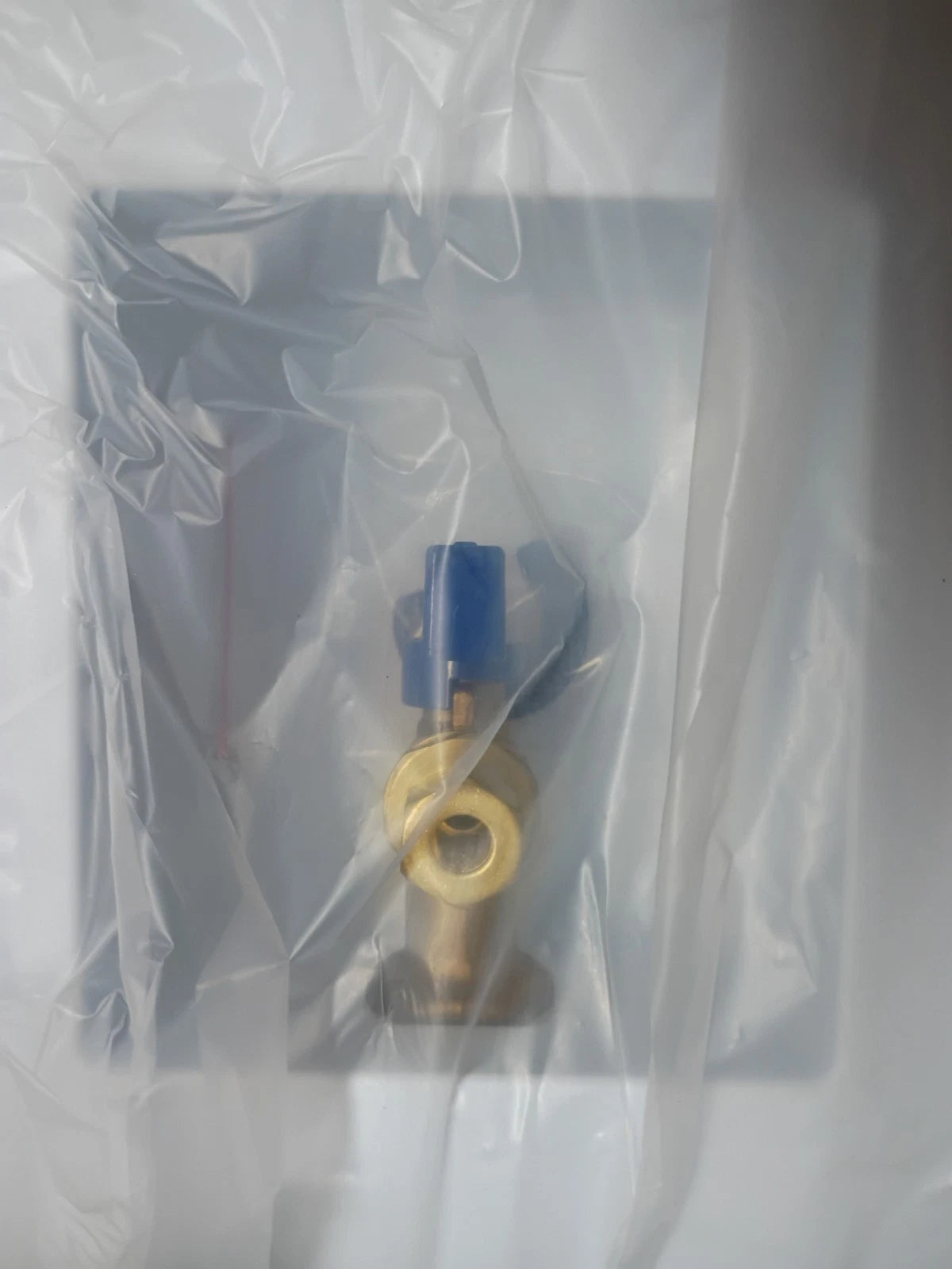 TECTITE FSBBOXIM 1/2 IN. BRASS PUSH-TO-CONNECT ICE MAKER OUTLET BOX NEW OPEN BOX