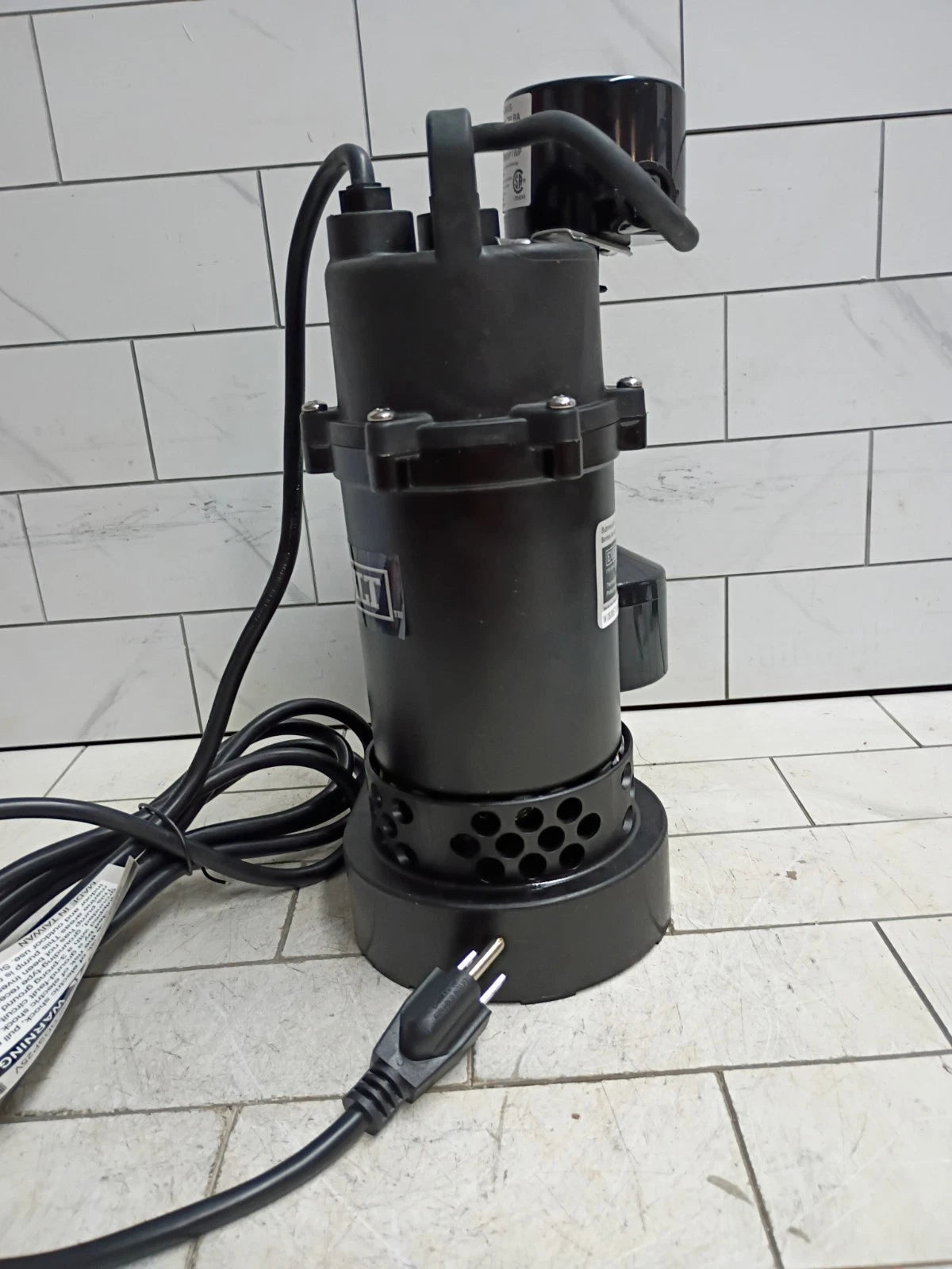 Everbilt HDSP25V 1/4 HP Aluminum Submersible Sump Pump Vertical Float Switch