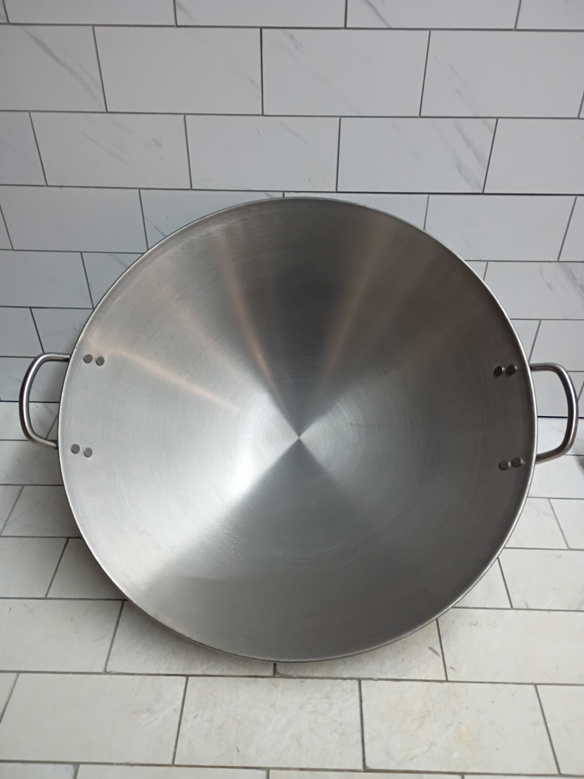 Town Food Service 18 Inch Steel Canontese Style Wok, Open Box