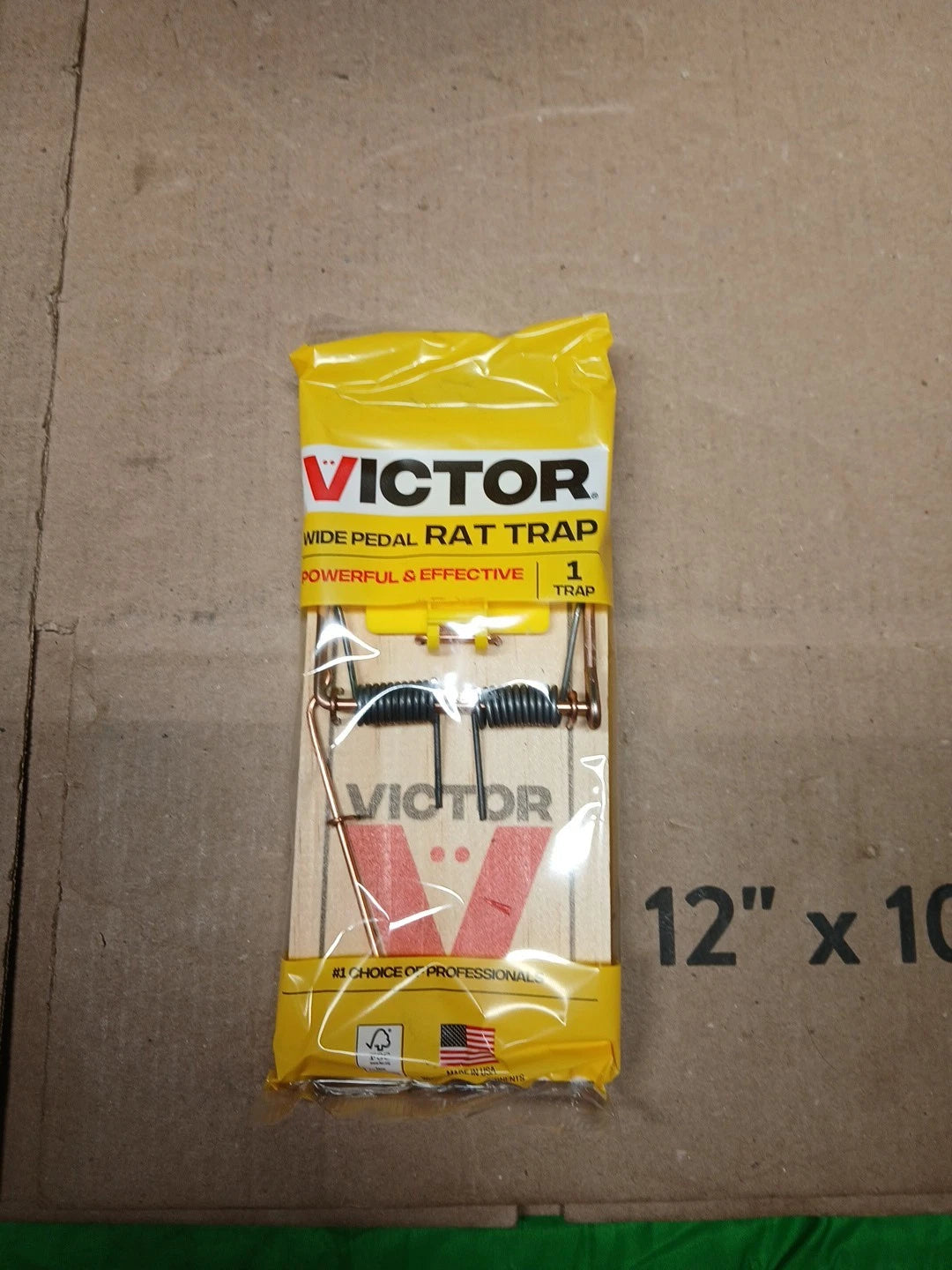 Victor Wide Pedal 12 Pack Rat Traps M205 NEW
