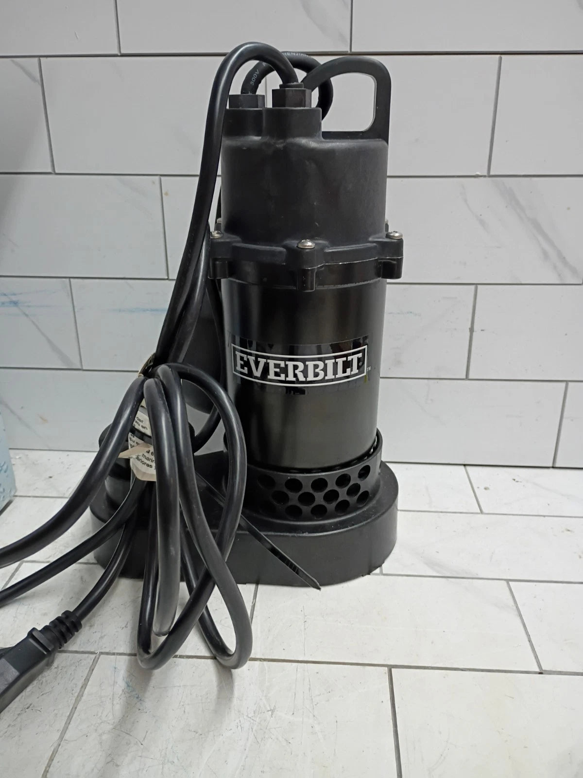 Everbilt HDSP50W 1/2 HP Submersible Aluminum Sump Pump with Tethered Switch OB