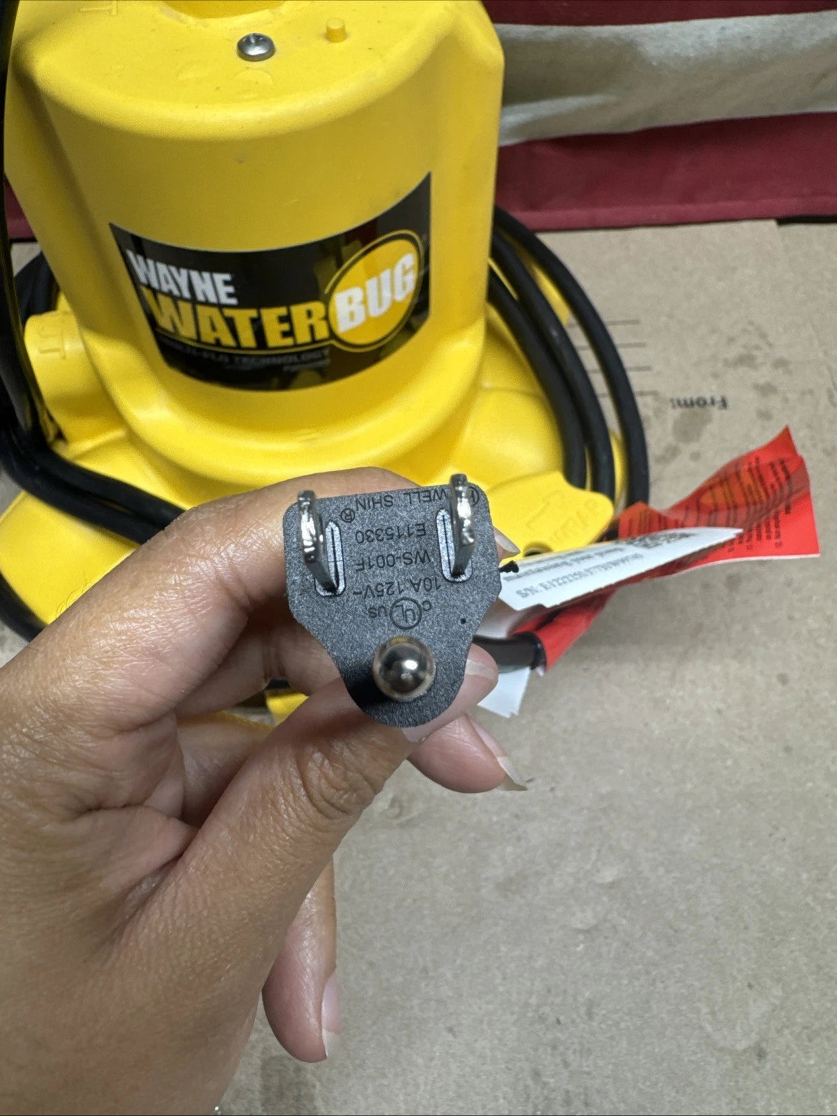 Wayne 1/6 HP WaterBUG Submersible Utility Pump with Multi-Flo Technology NOB,
