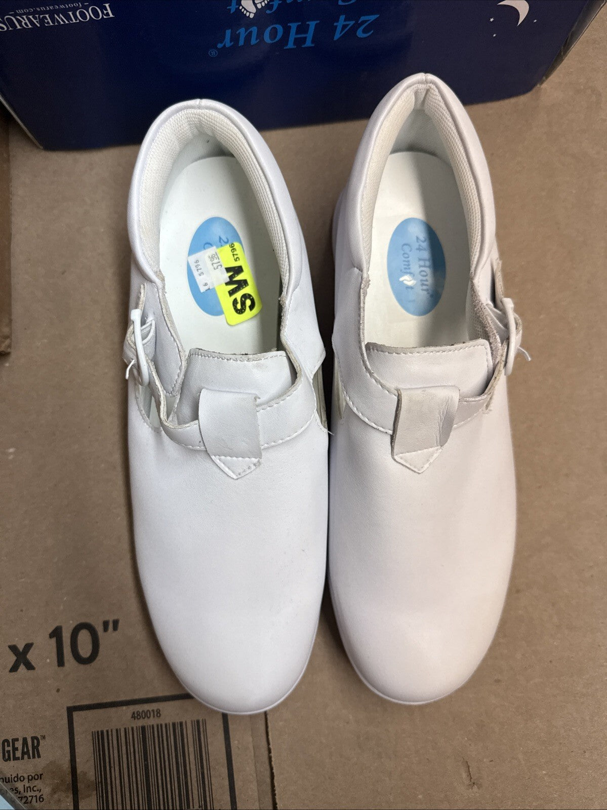 24 HOUR COMFORT Willa Women's Wide Width Leather Shoes size 8.5 nurse