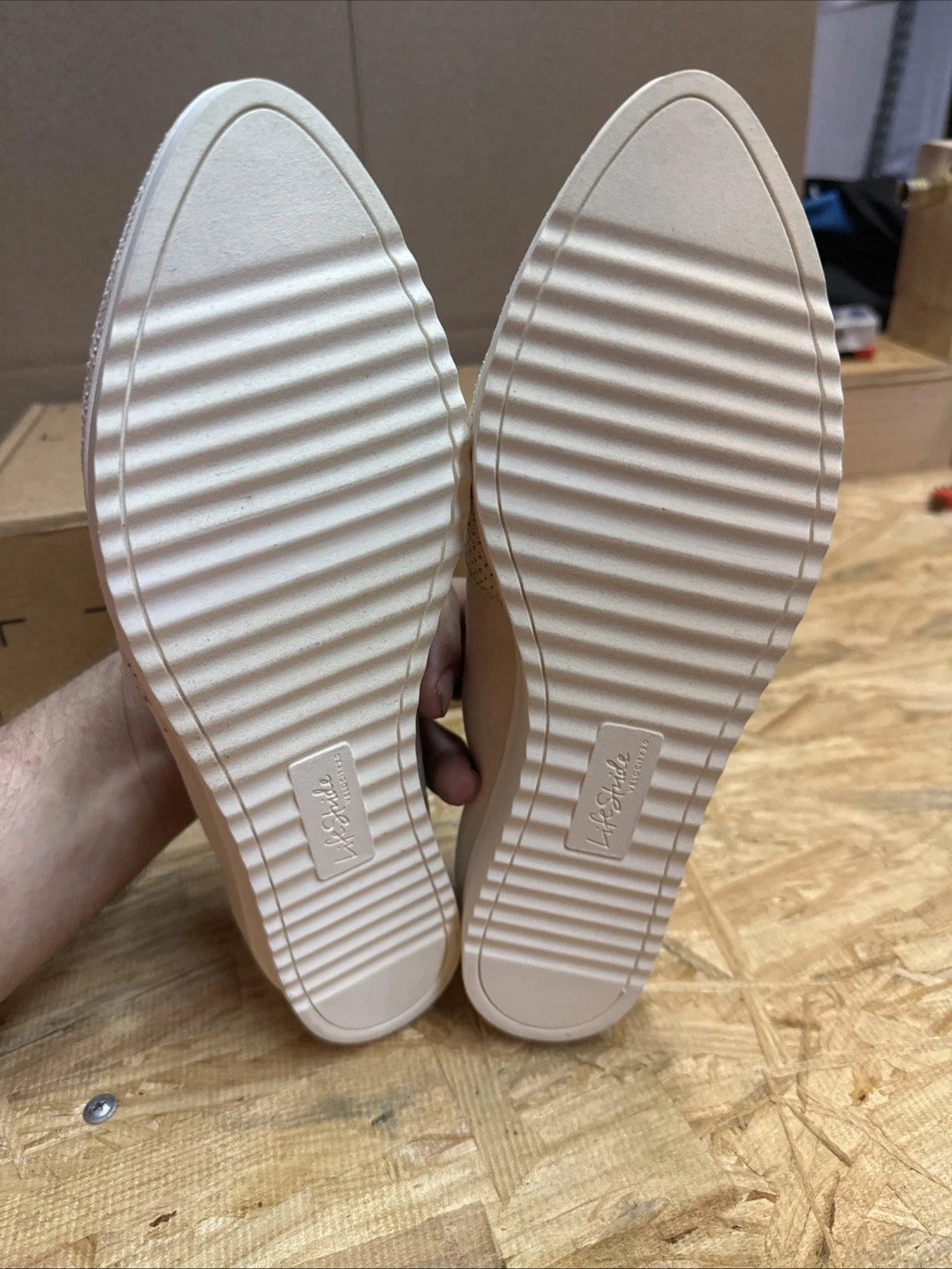 Womens Size 9.5 W Life Stride Bloom 2 Flats, Slip On Shoes NEW