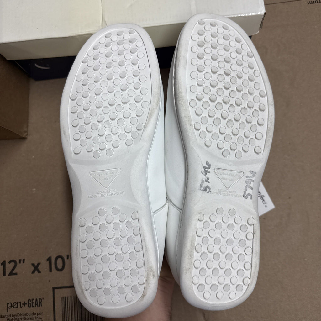 24 HOUR COMFORT Willa Women's Wide Width Leather Shoes size 11 nurse