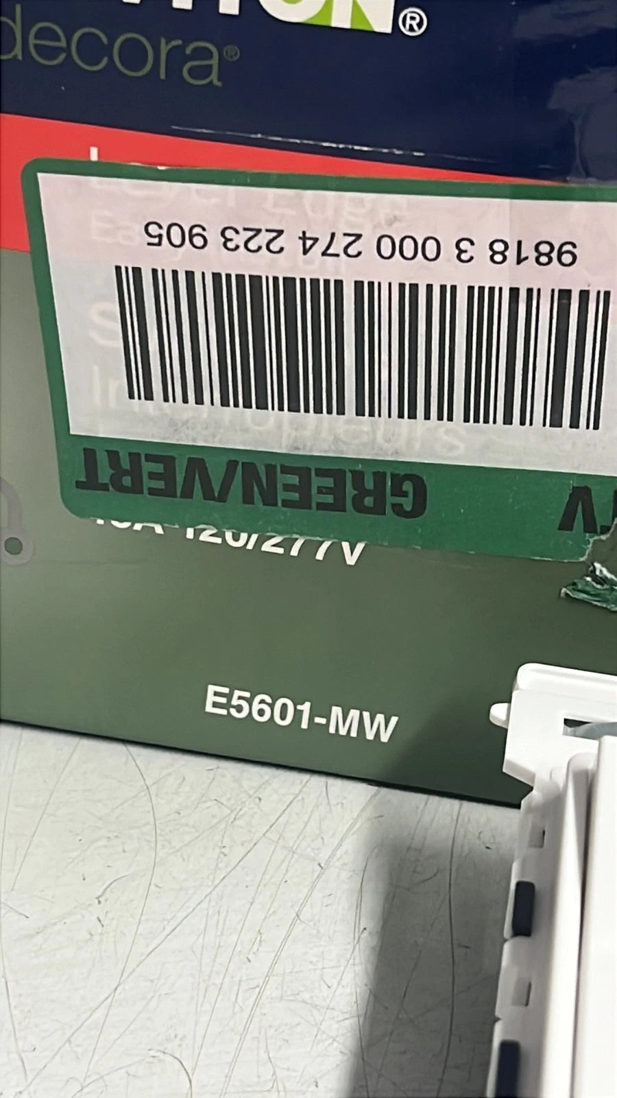30PK Leviton E5601-MW Decora Lever Edge 15 Amp 120V Single Pole Switch White