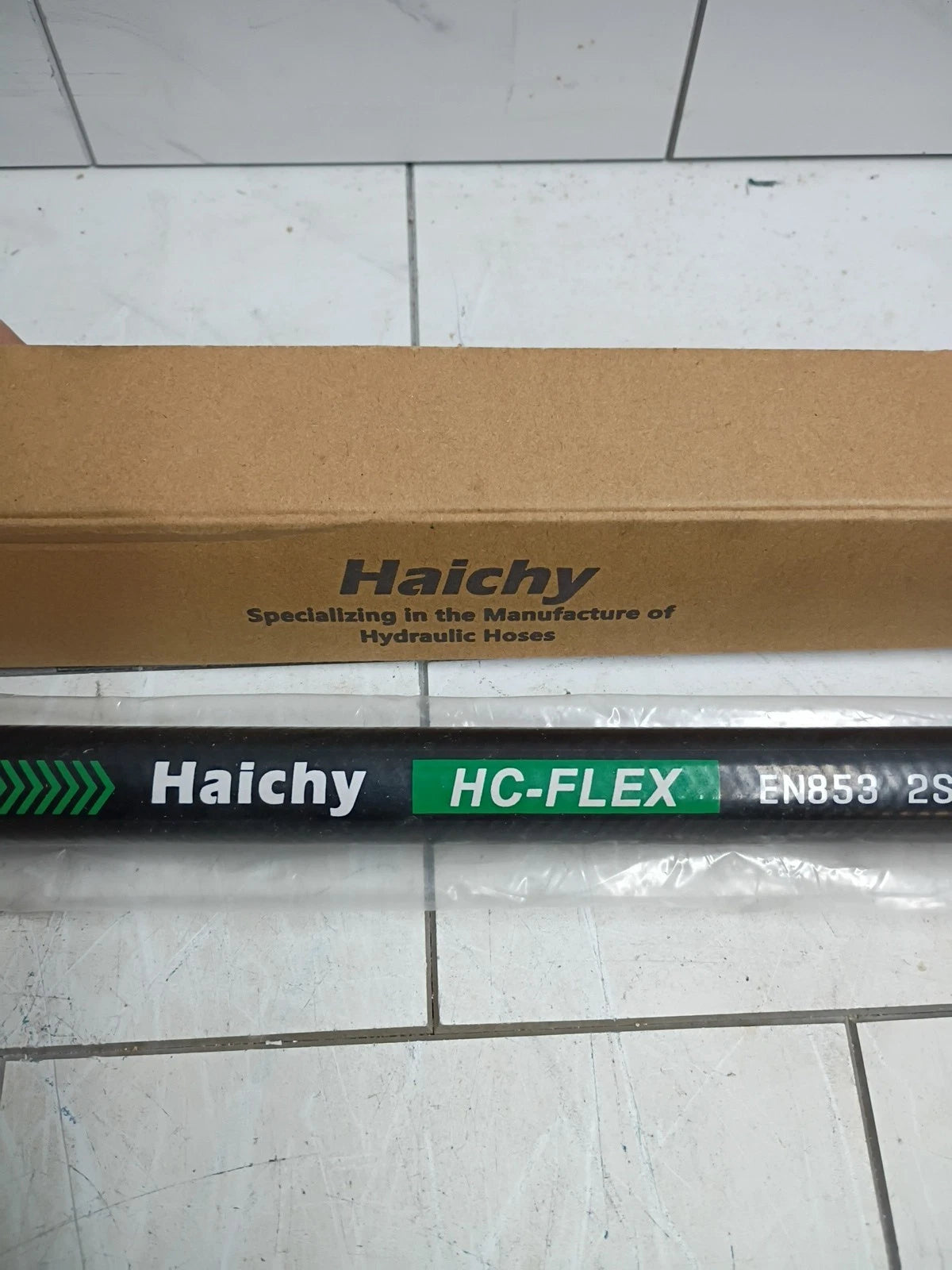 Haichy HC-FLEX 3/8" Hydraulic Hose Swivel 24" L w Female JIC x Female JIC, OB