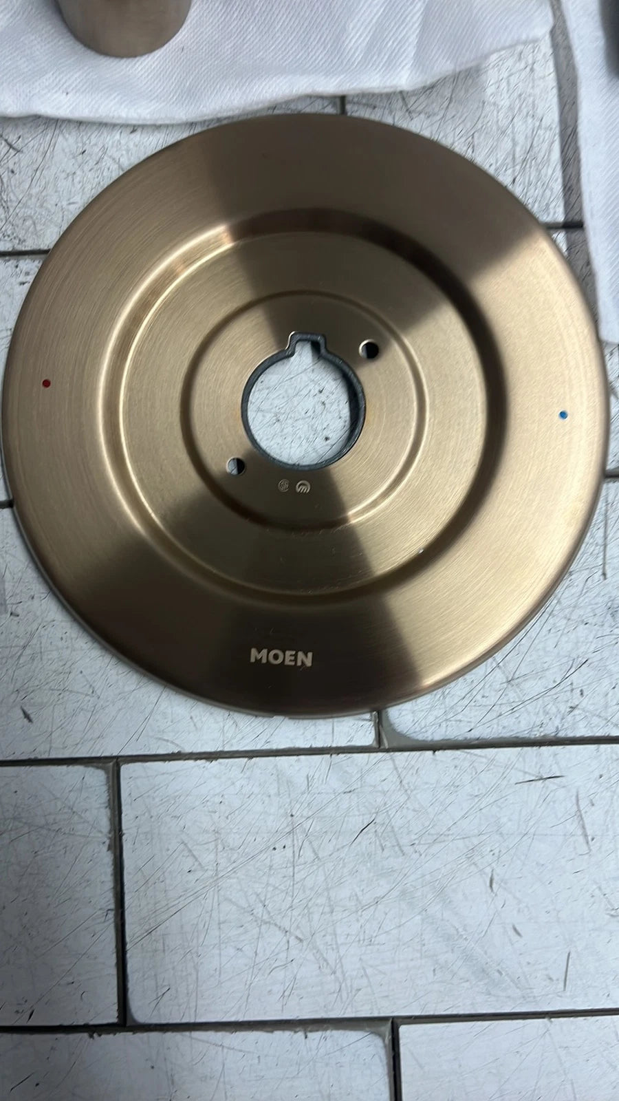 Moen T2903EPBZG Gibson Bronzed Gold Shower kit *READ Description*