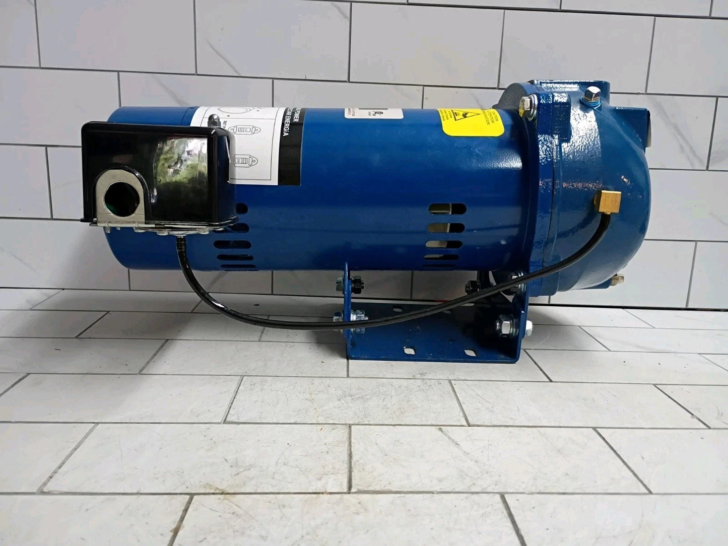 Everbilt 1 HP Professional Convertible Jet Pump. Read Description*PARTS ONLY